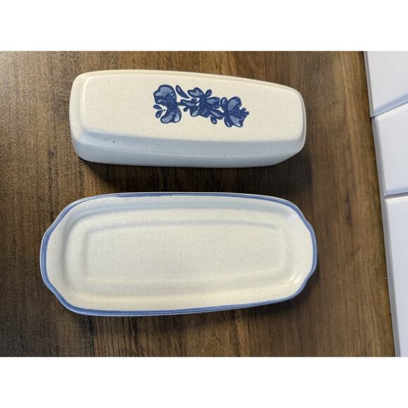 Pfaltzgraff Stoneware Yorktowne Covered Butter Dish USA - Picture 3 of 8